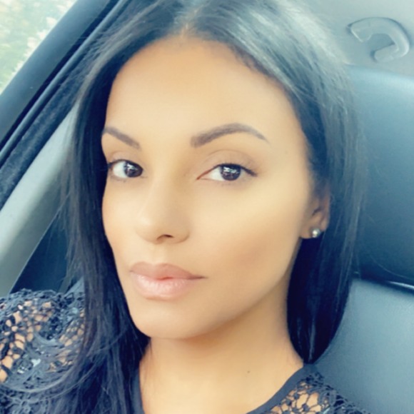 Meet your Posher, Nancy - Picture 1 of 6